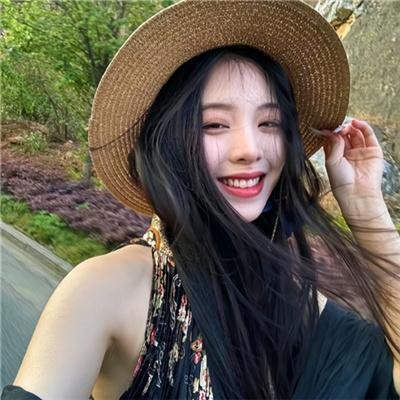 赛马女孩